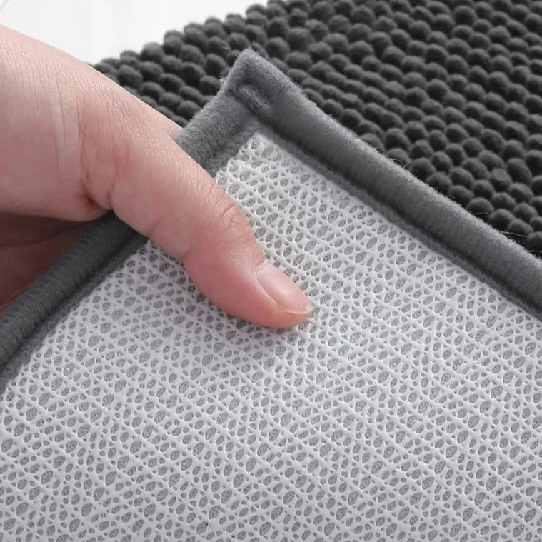 Tapete Antiderrapante Para Banheiro - ChenilleSoft - Tapete Antiderrapante Preto / 41x61cm, Tapete Antiderrapante Preto / 51x76cm, Tapete Antiderrapante Preto / 61x91cm, Tapete Antiderrapante Preto / 61x119cm, Tapete Antiderrapante Branco / 41x61cm, Tapete Antiderrapante Branco / 51x76cm, Tapete Antiderrapante Branco / 61x91cm, Tapete Antiderrapante Branco / 61x119cm, Tapete Antiderrapante Cinza Claro / 41x61cm, Tapete Antiderrapante Cinza Claro / 51x76cm - Tudo Shop