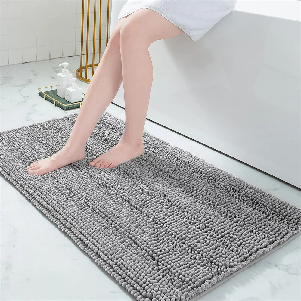 Tapete Antiderrapante Para Banheiro - ChenilleSoft - Tapete Antiderrapante Preto / 41x61cm, Tapete Antiderrapante Preto / 51x76cm, Tapete Antiderrapante Preto / 61x91cm, Tapete Antiderrapante Preto / 61x119cm, Tapete Antiderrapante Branco / 41x61cm, Tapete Antiderrapante Branco / 51x76cm, Tapete Antiderrapante Branco / 61x91cm, Tapete Antiderrapante Branco / 61x119cm, Tapete Antiderrapante Cinza Claro / 41x61cm, Tapete Antiderrapante Cinza Claro / 51x76cm - Tudo Shop