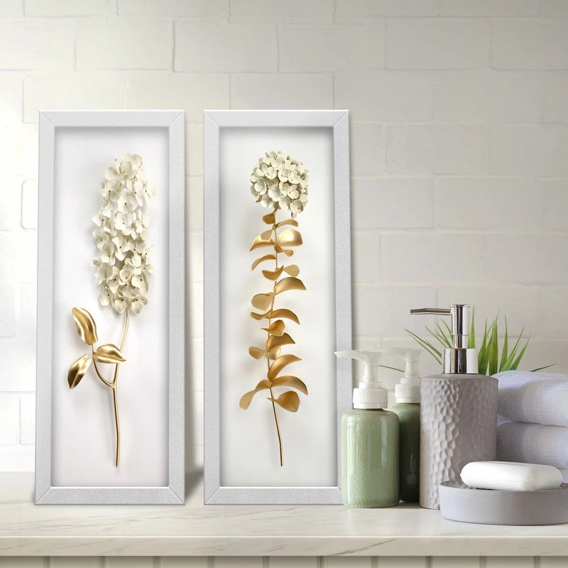 Kit 2 Quadros De Flores Brancas e Douradas - Versatile Frame - Branco, Preto, Tabaco - Tudo Shop